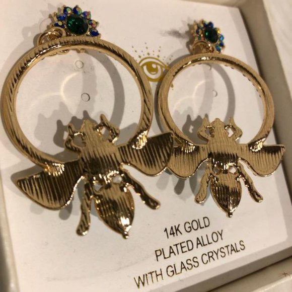 Eye Candy Bee Statement Earrings - Picture 8 of 9